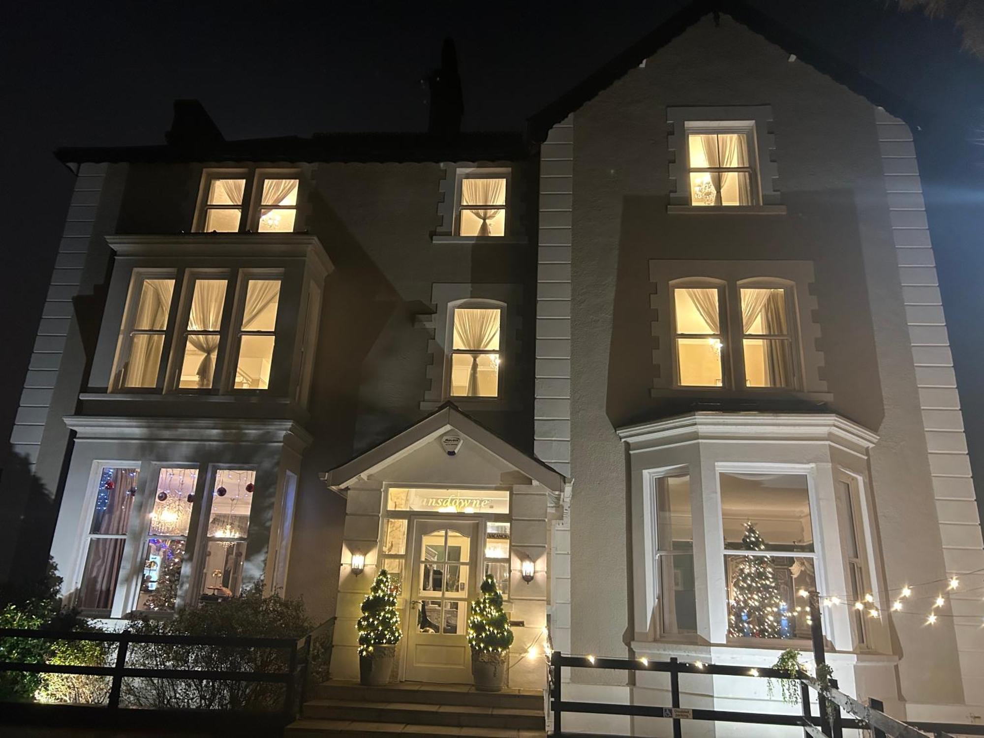 Hotel Lansdowne House With Private Car Park Llandudno Esterno foto